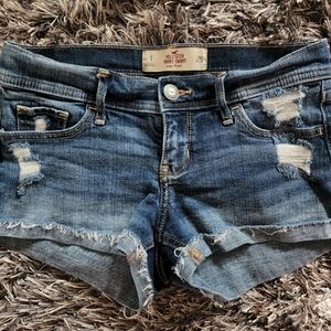 Hollister short-short low rise size 1